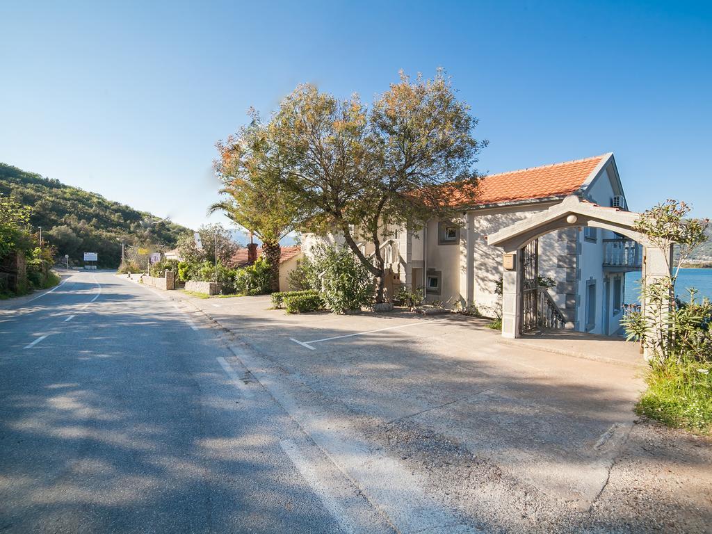 Apartments Elena تيفات المظهر الخارجي الصورة